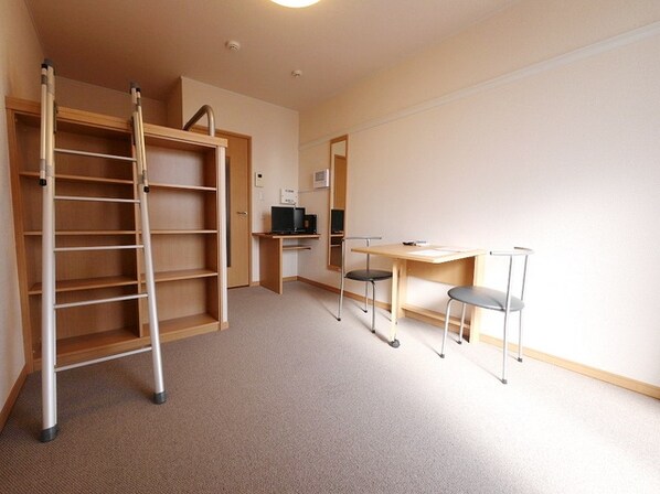 レオパレスプレシャス SRKの物件内観写真